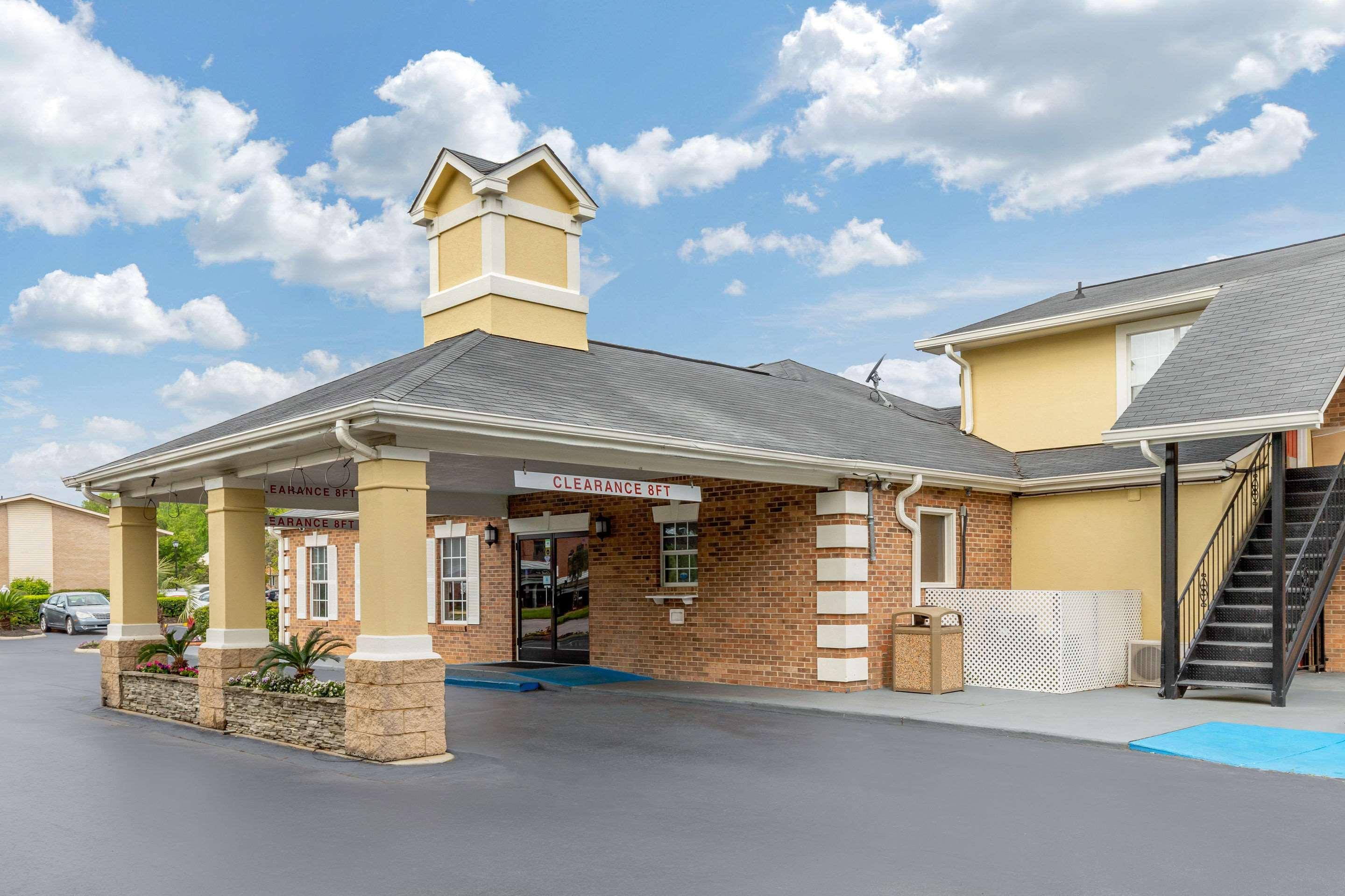 Quality Inn & Suites Lexington Exteriör bild