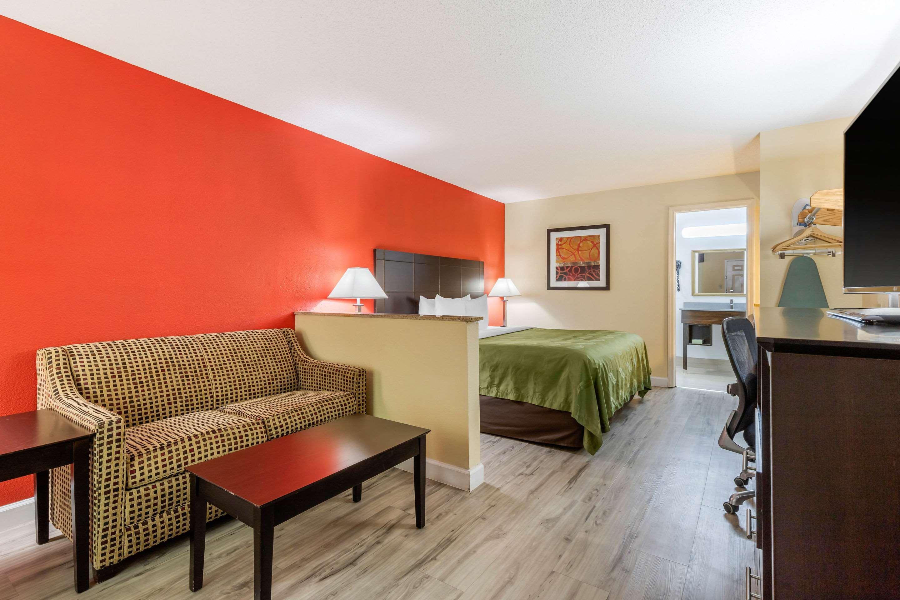 Quality Inn & Suites Lexington Exteriör bild