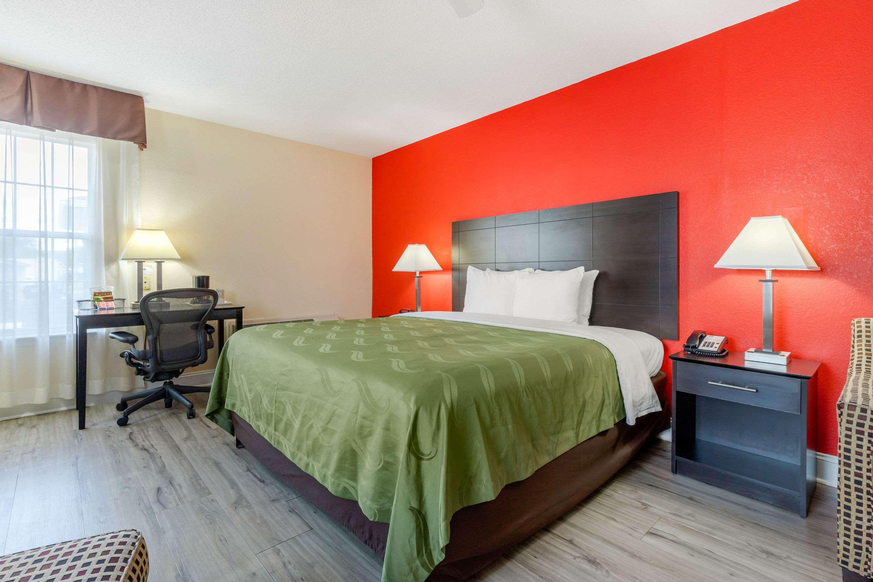 Quality Inn & Suites Lexington Exteriör bild
