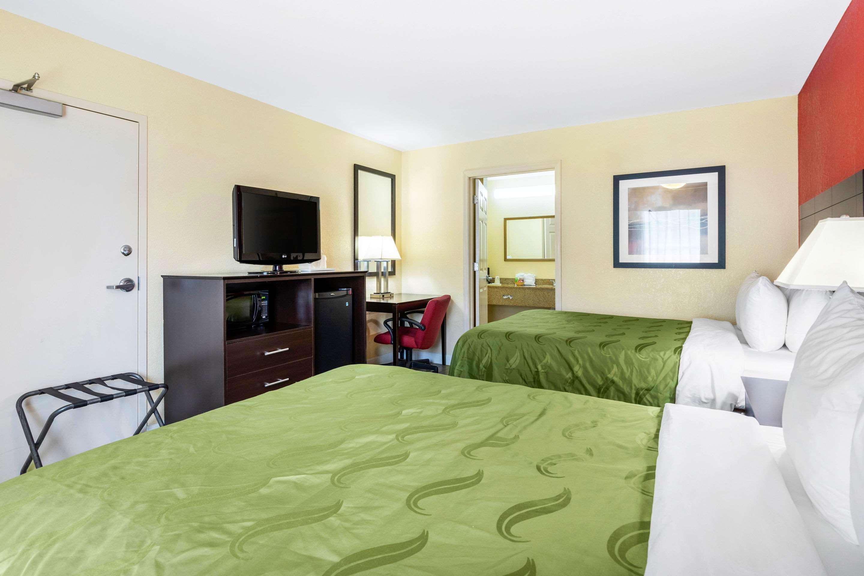 Quality Inn & Suites Lexington Exteriör bild