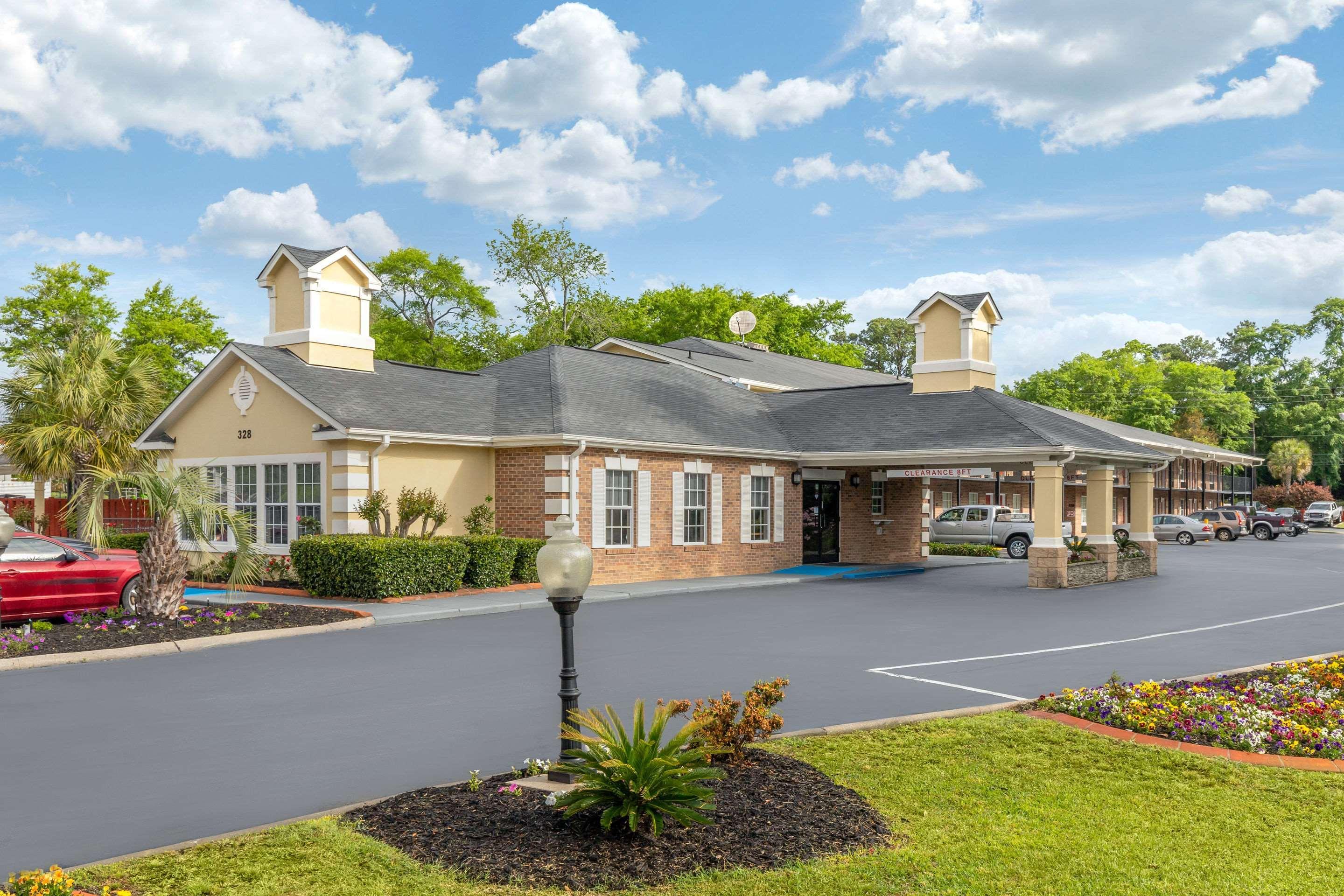 Quality Inn & Suites Lexington Exteriör bild