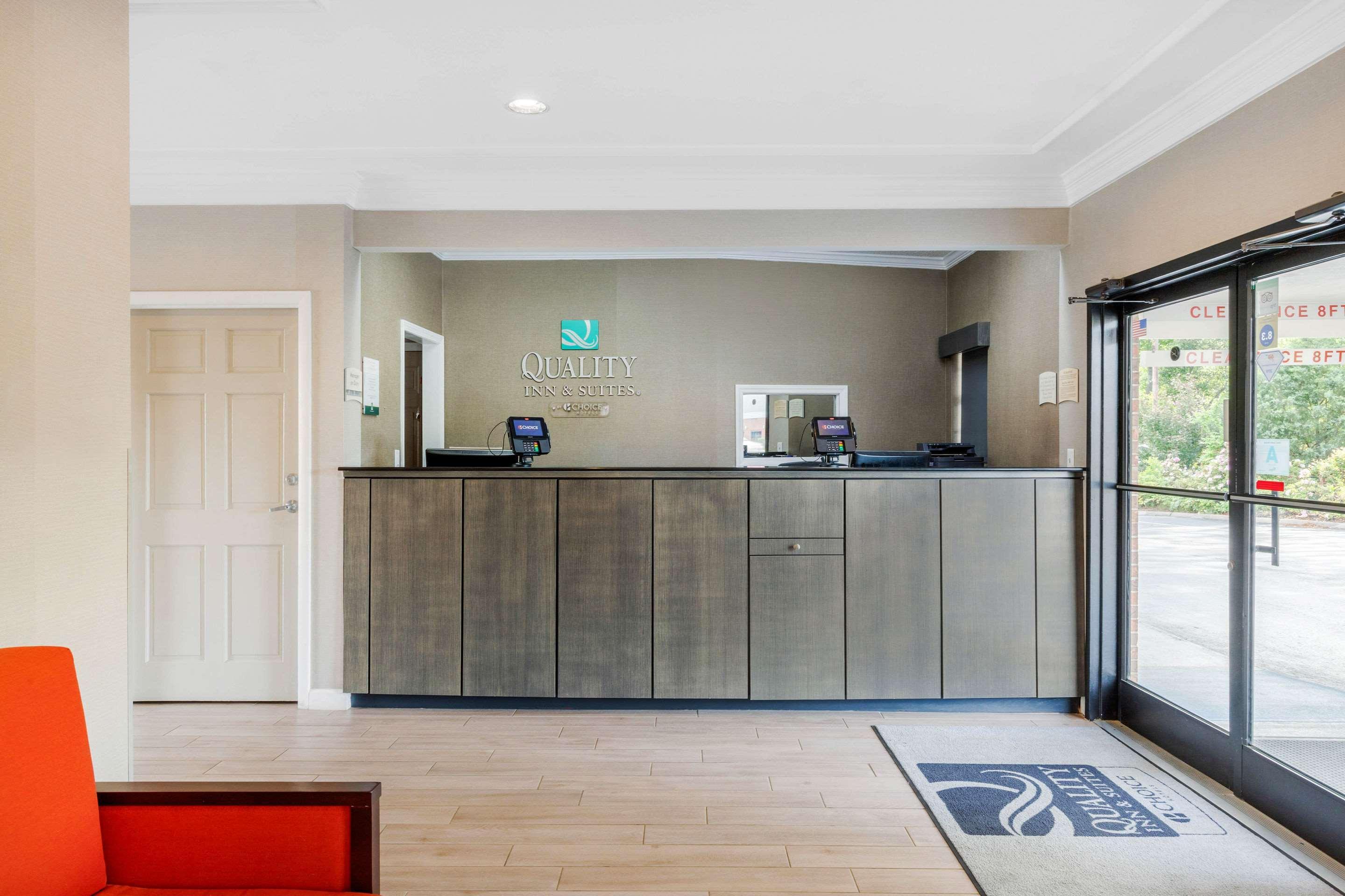 Quality Inn & Suites Lexington Exteriör bild