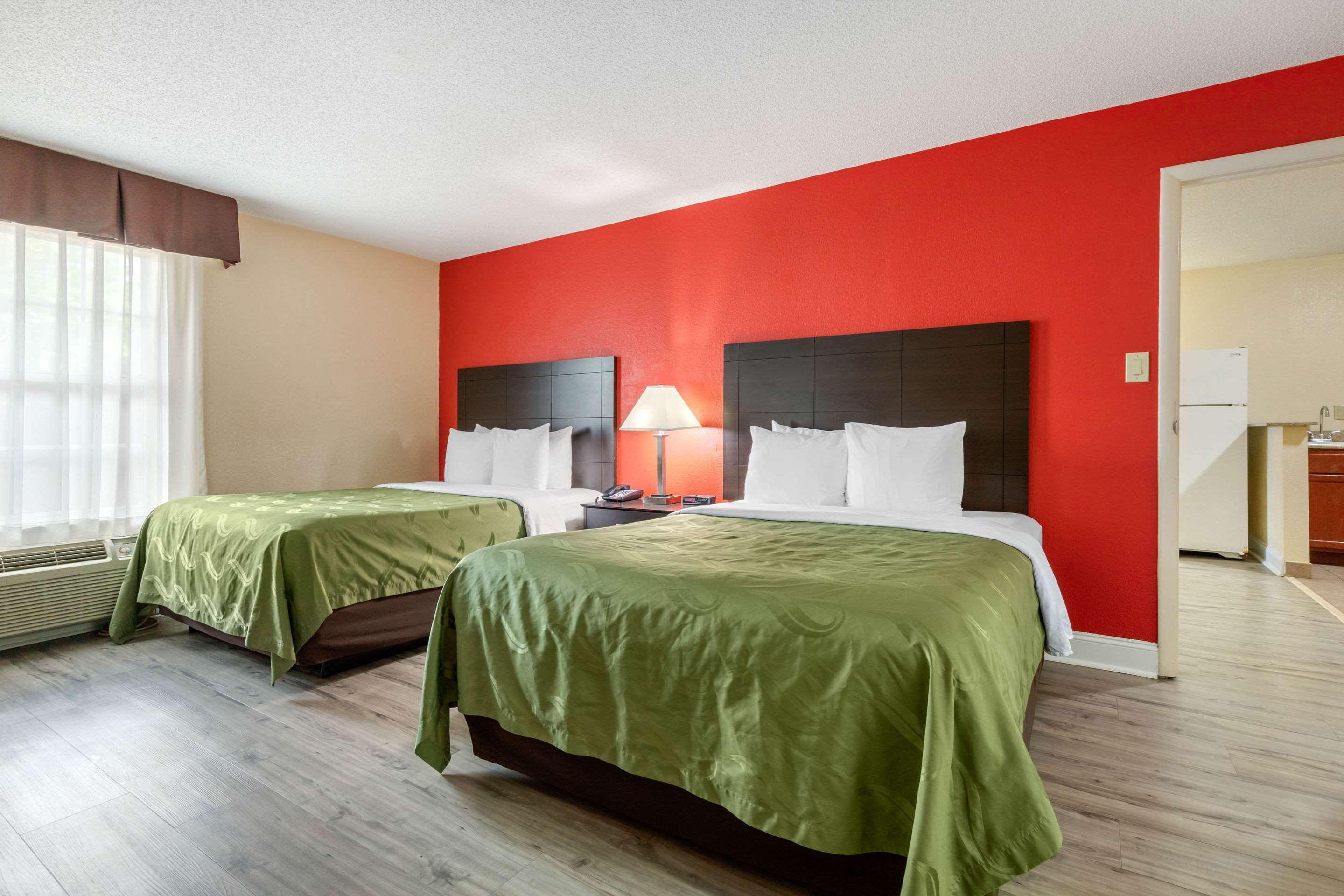 Quality Inn & Suites Lexington Exteriör bild