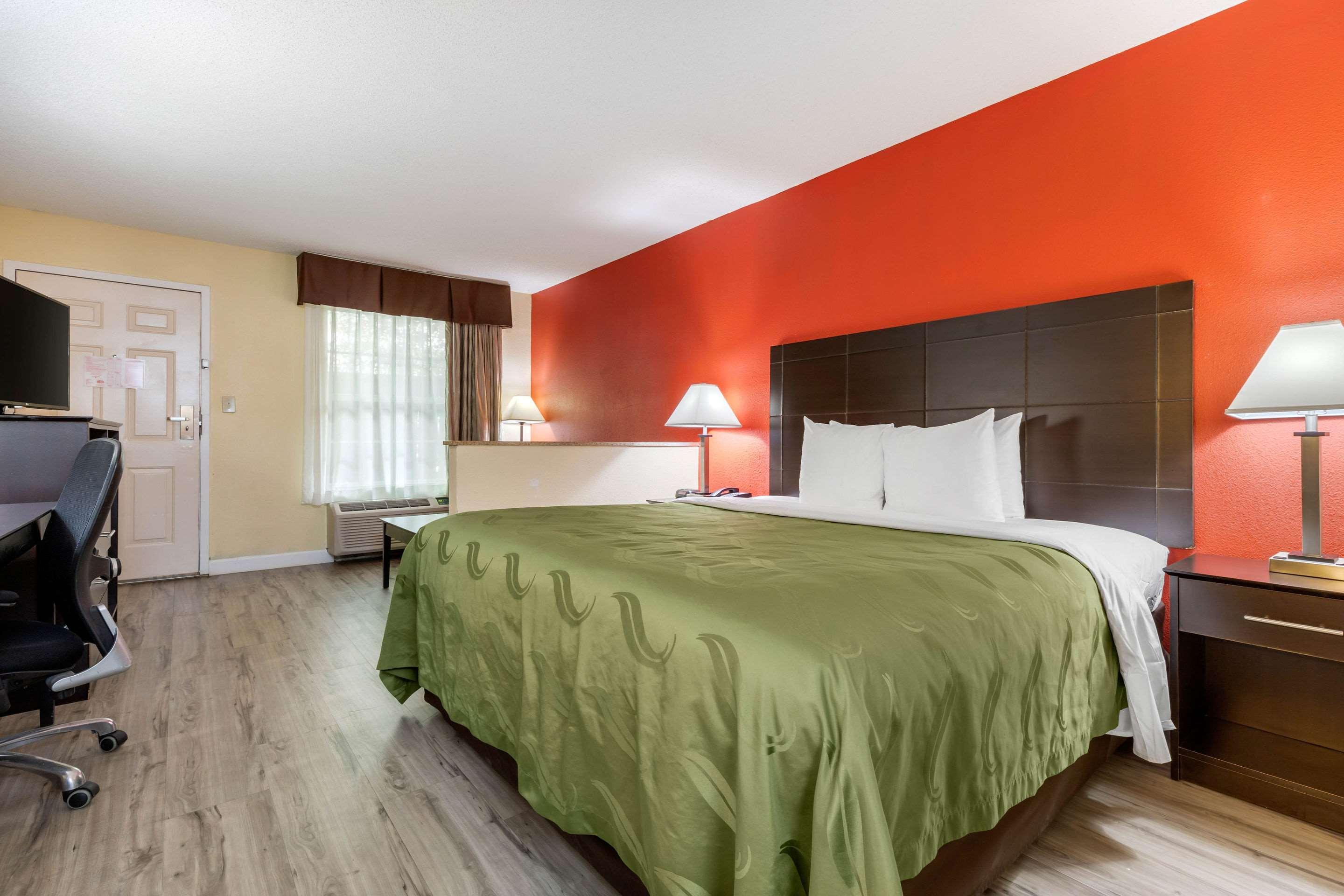 Quality Inn & Suites Lexington Exteriör bild