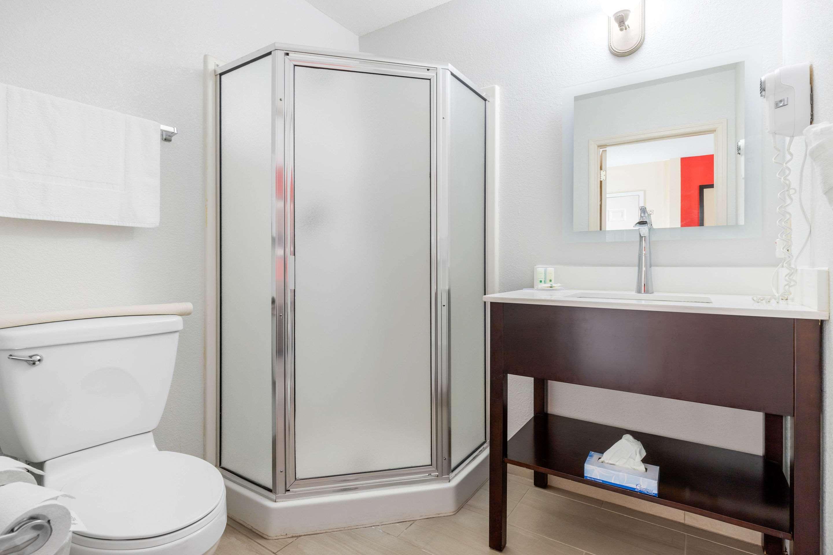 Quality Inn & Suites Lexington Exteriör bild