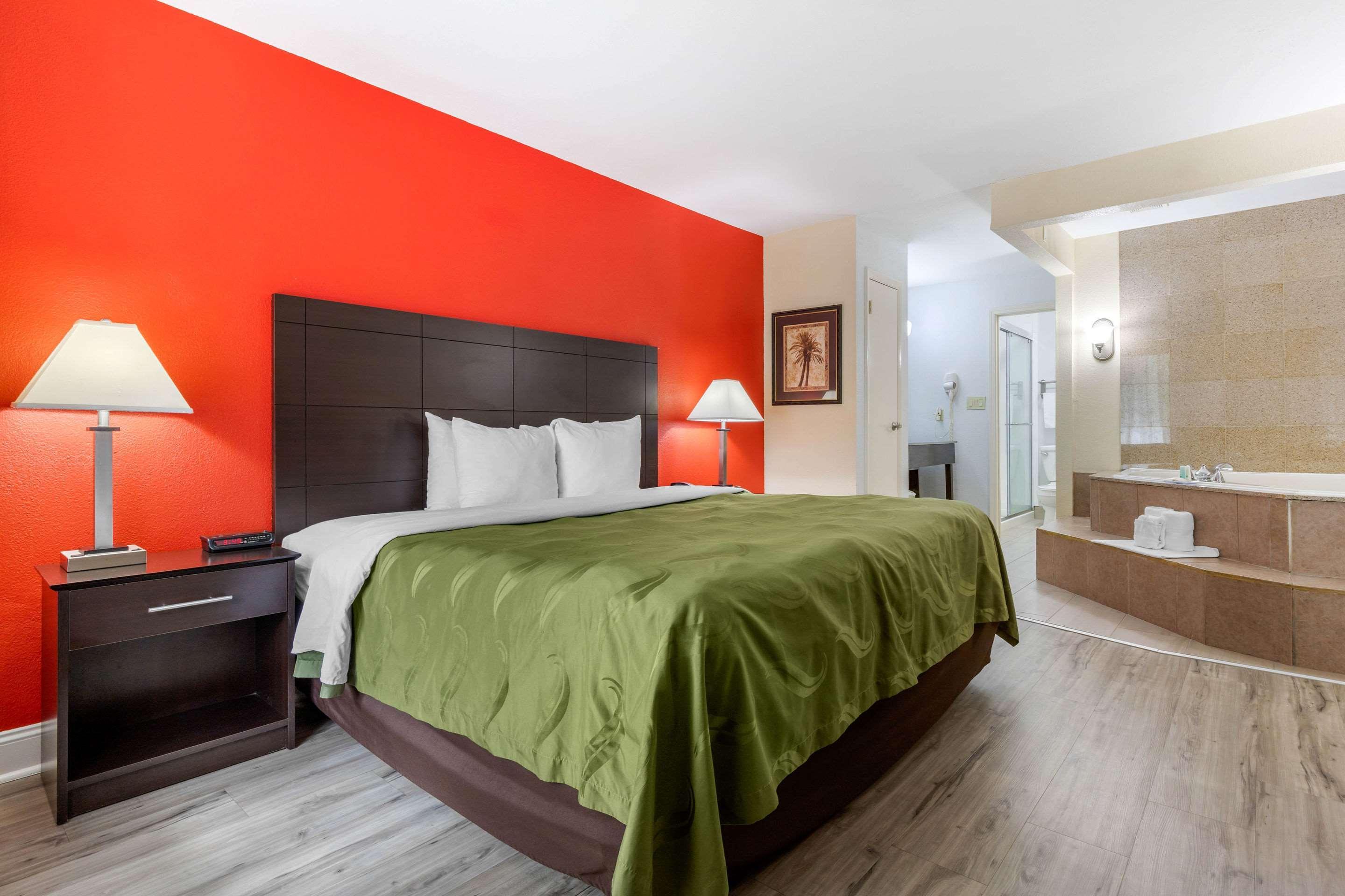 Quality Inn & Suites Lexington Exteriör bild