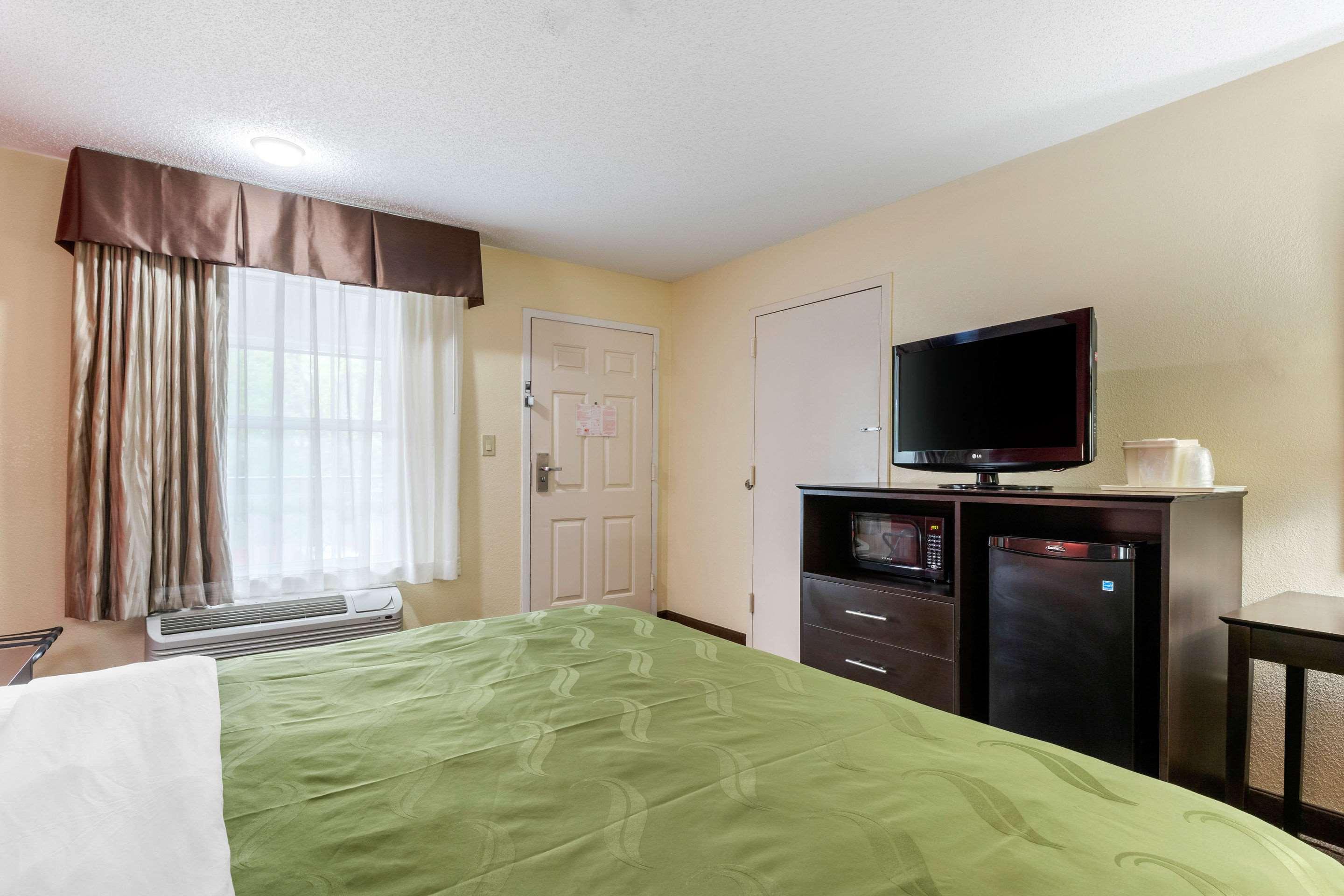 Quality Inn & Suites Lexington Exteriör bild