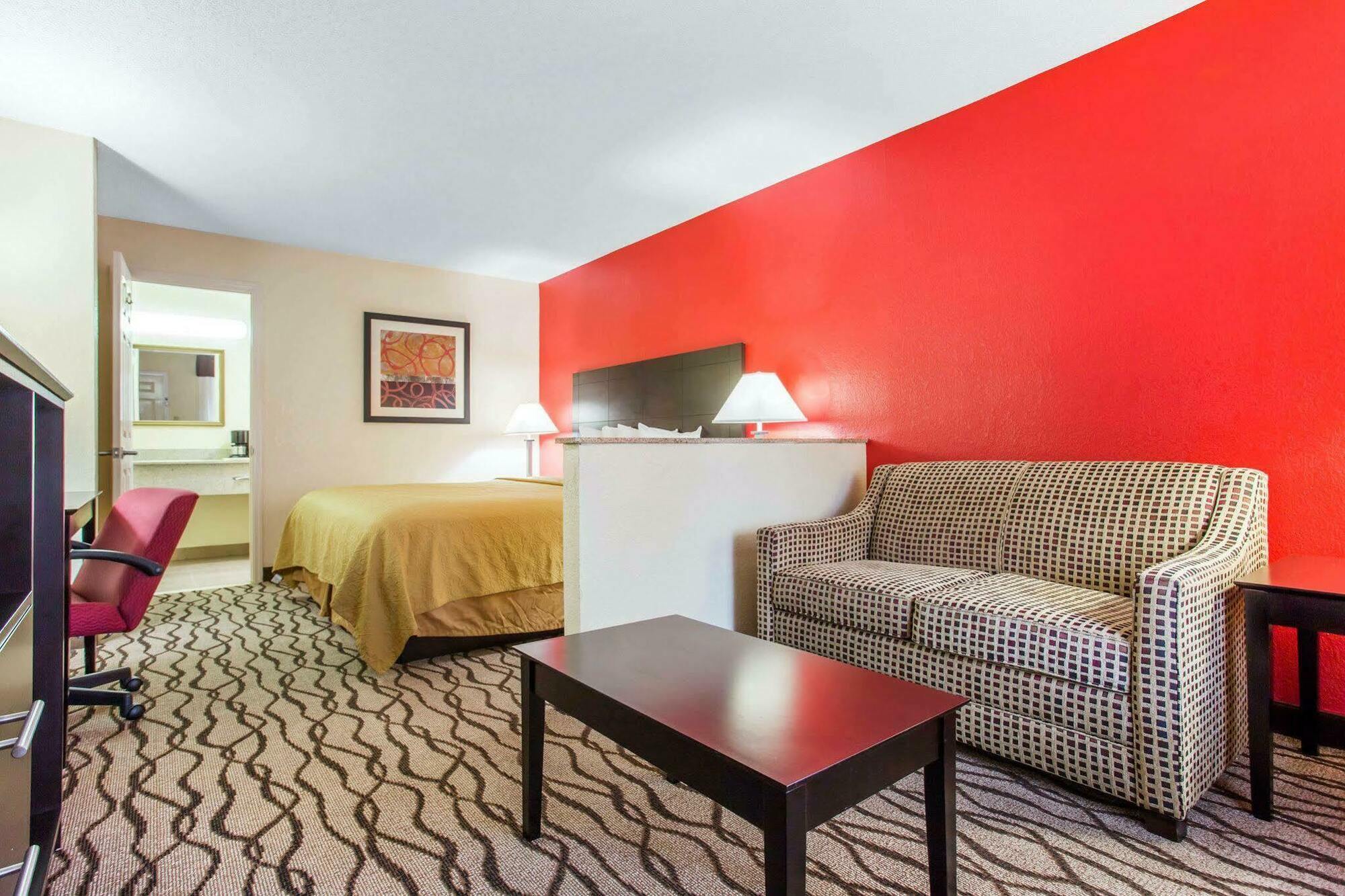 Quality Inn & Suites Lexington Exteriör bild