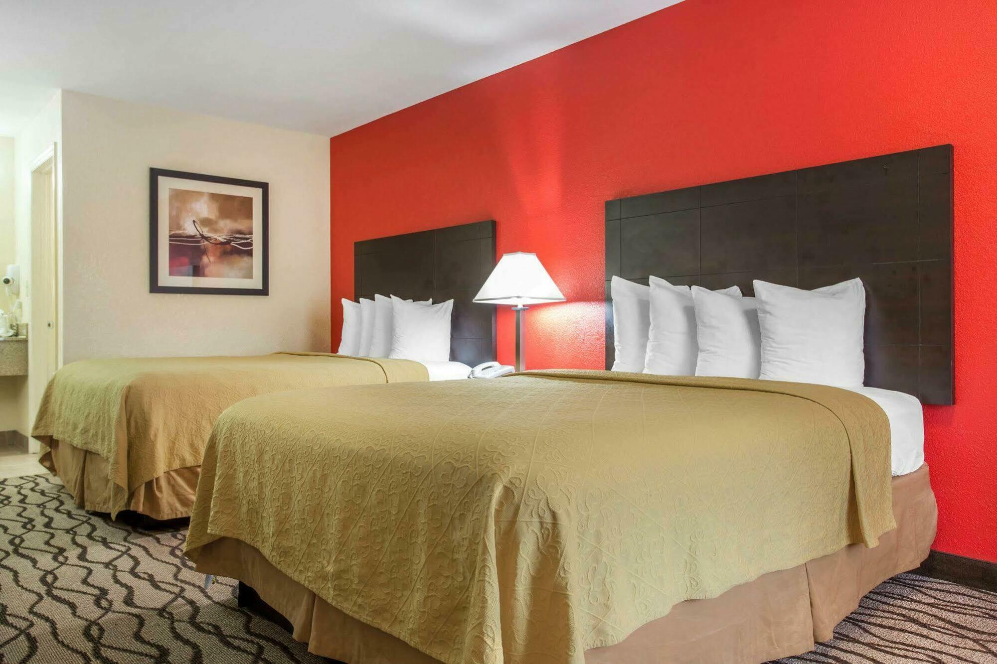Quality Inn & Suites Lexington Exteriör bild